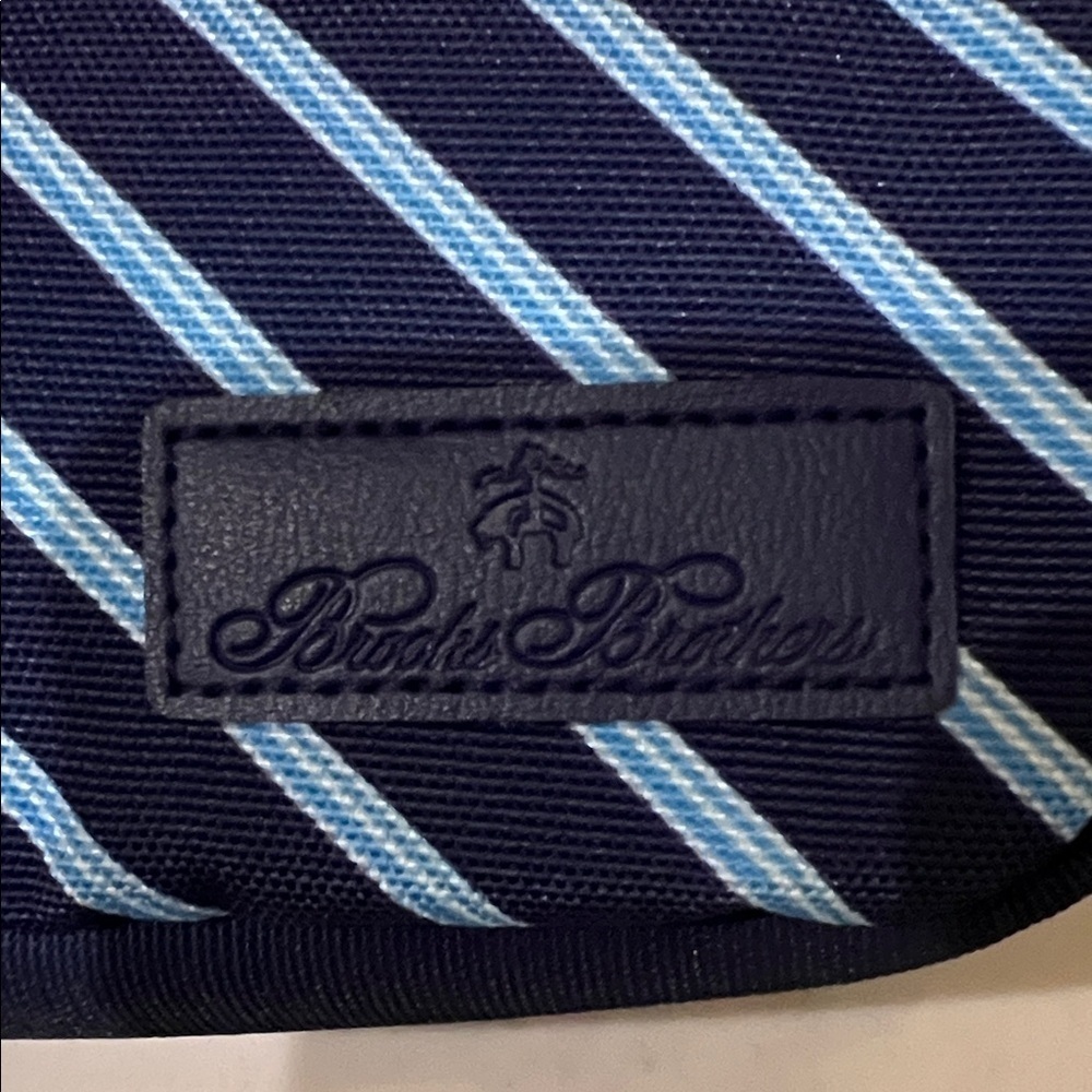 Brooks Brothers Navy and Light Blue Striped Pouch - Picture 2 of 3